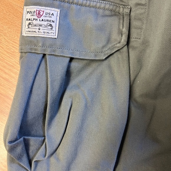 Ralph Lauren Polo Cargo Shorts NEW Boys Youth
Sz 20 Dark Green - Picture 5 of 5